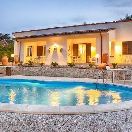 Вилла La Casa In Riva Al Mare Аугуста Экстерьер фото