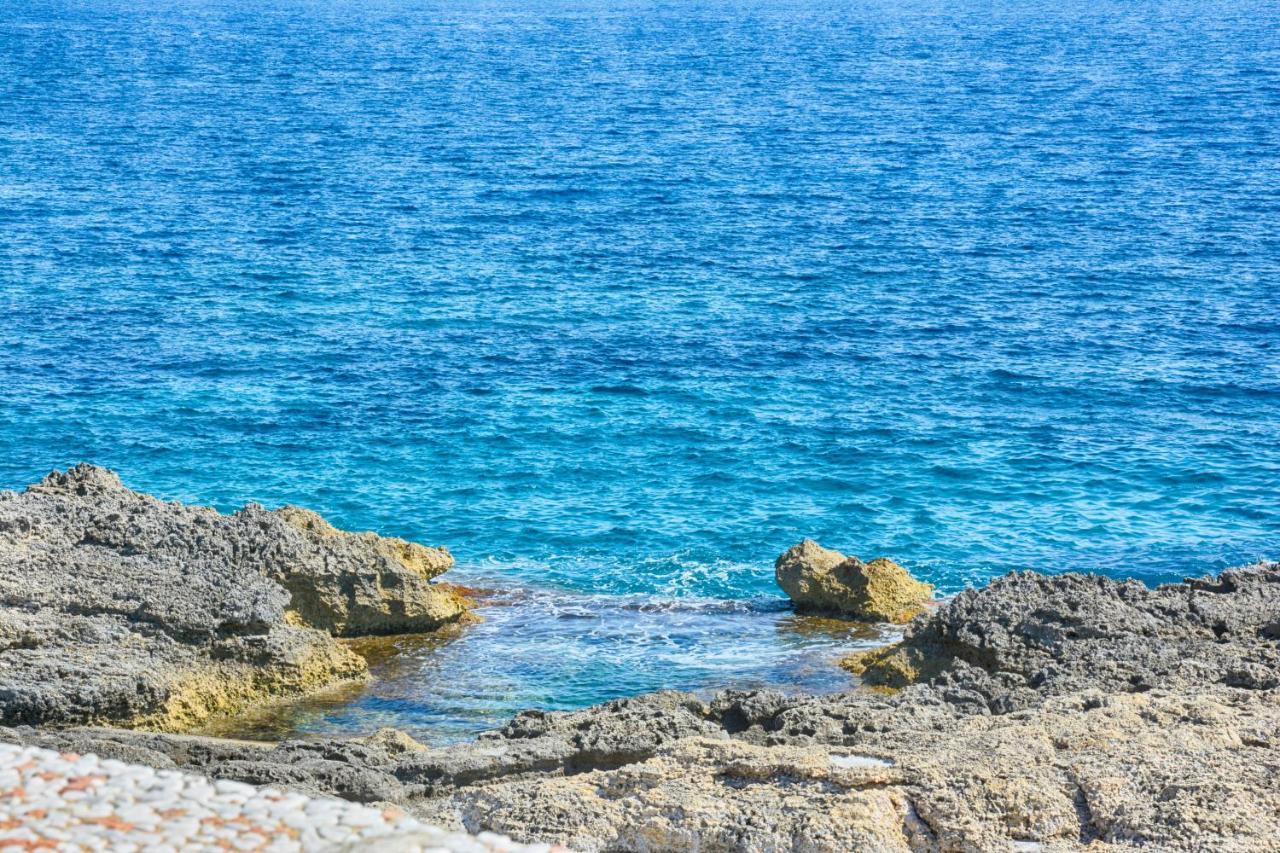 Вилла La Casa In Riva Al Mare Аугуста Экстерьер фото