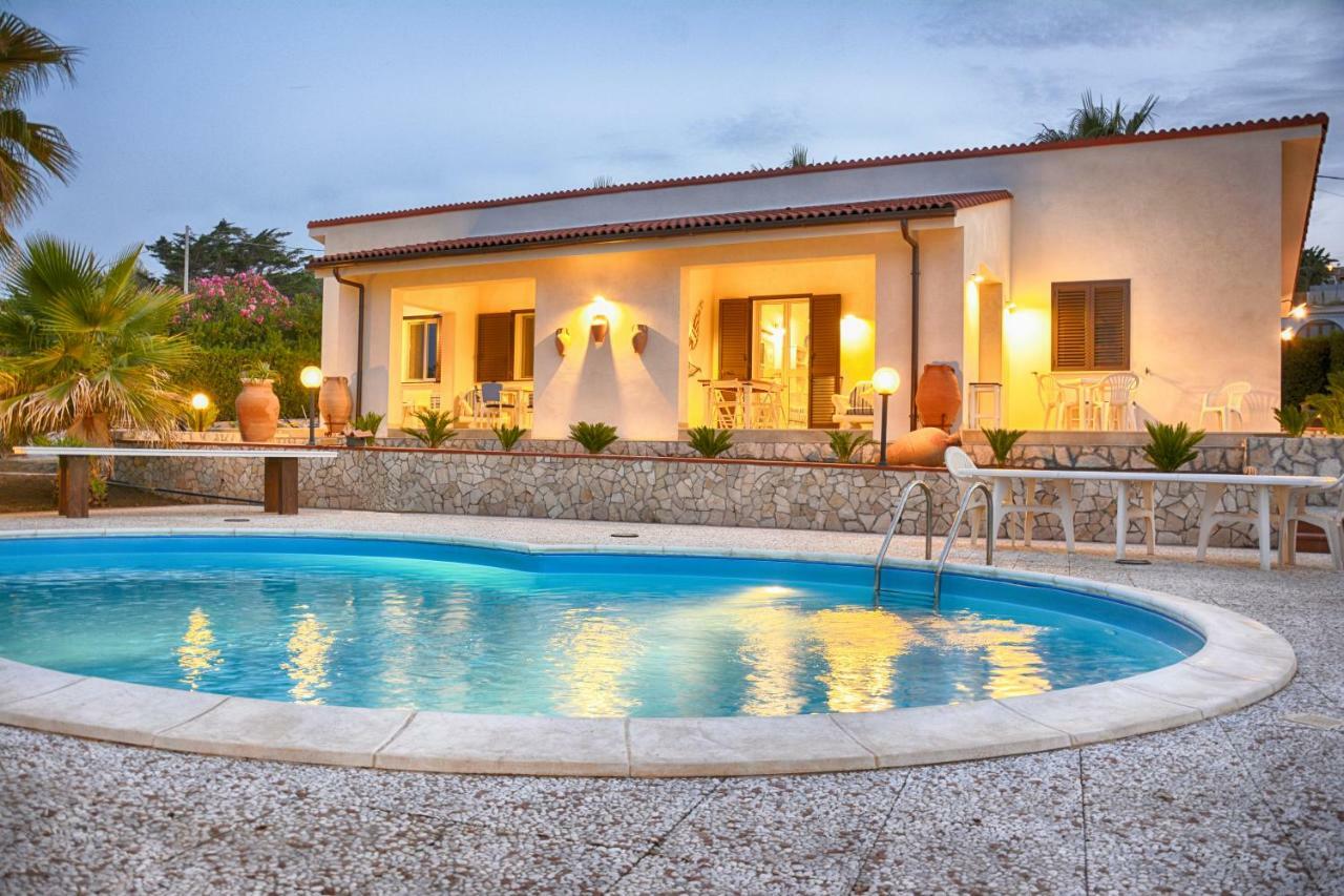 Вилла La Casa In Riva Al Mare Аугуста Экстерьер фото