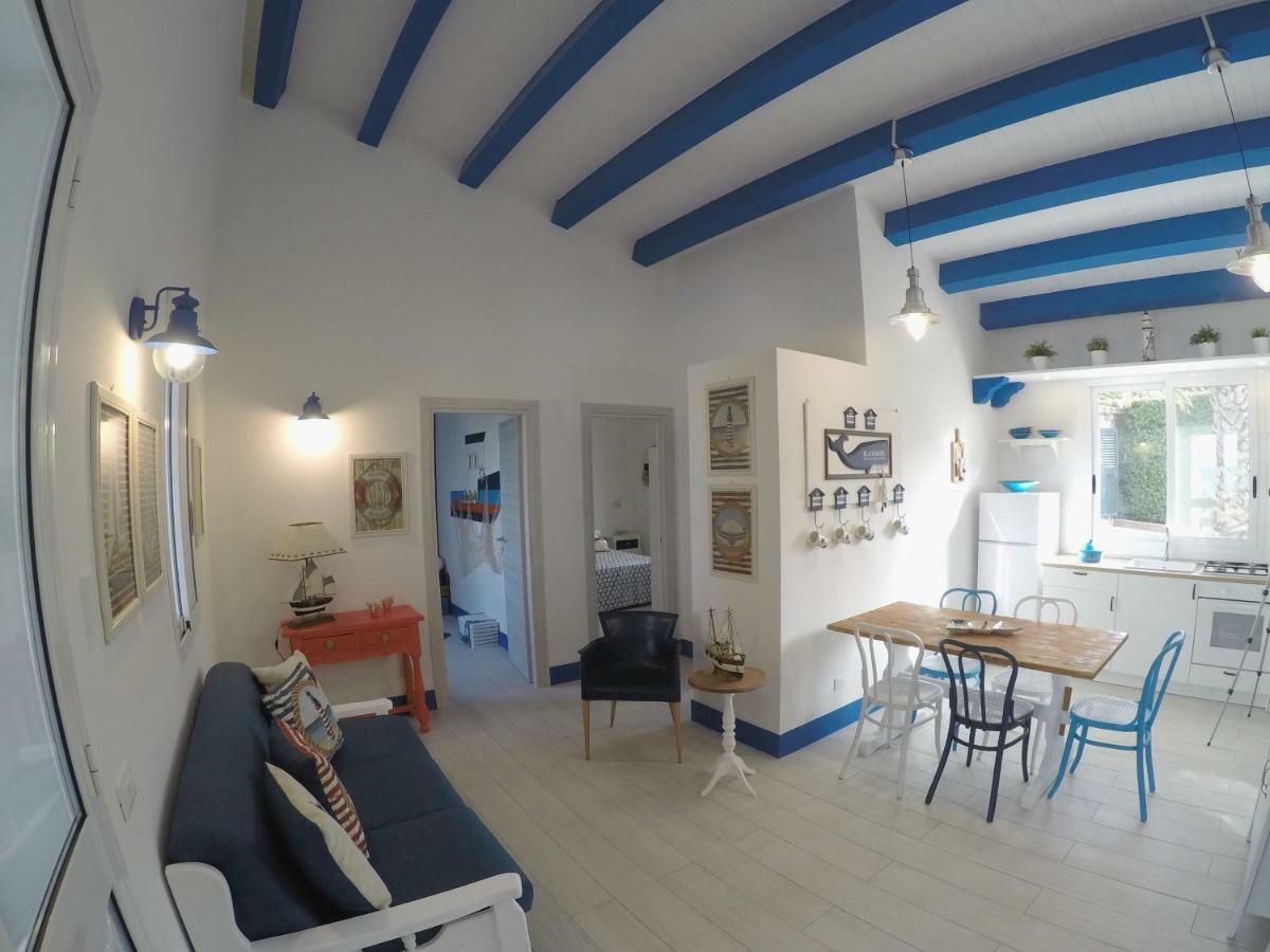 Вилла La Casa In Riva Al Mare Аугуста Экстерьер фото
