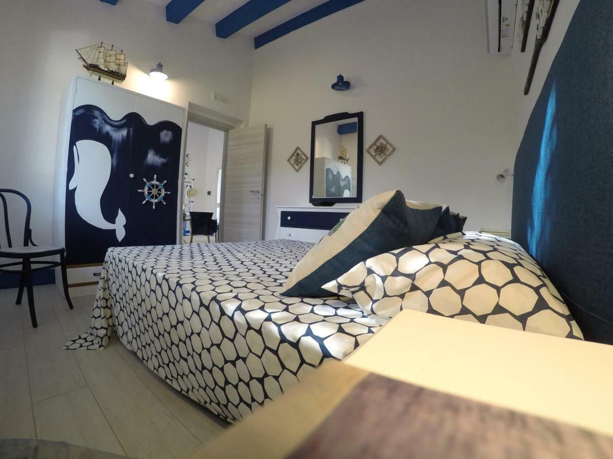 Вилла La Casa In Riva Al Mare Аугуста Экстерьер фото