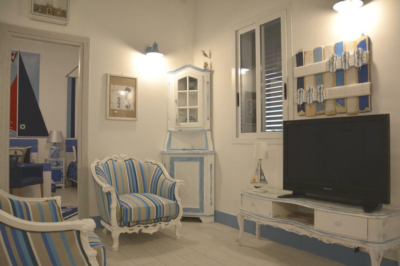 Вилла La Casa In Riva Al Mare Аугуста Экстерьер фото